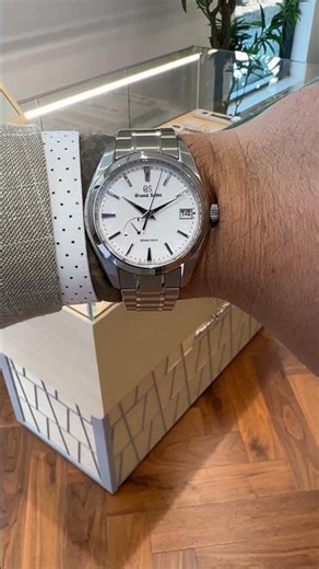 Grand Seiko SBGA211 ‘Snowflake’