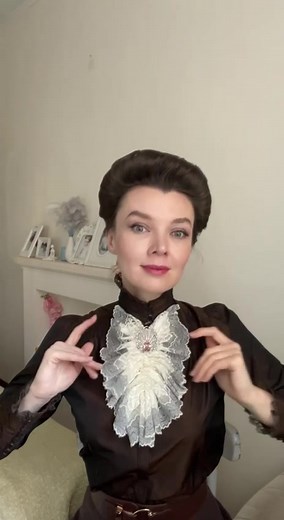 Easy Edwardian Pompadour Hair Tutorial