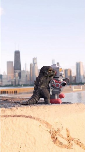 mini godzilla V mechatoyzilla 2