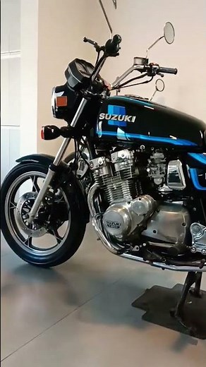 Suzuki GSX 750