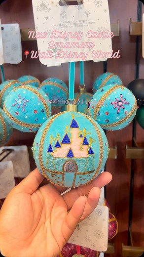 💖New Disney Castle ornament💖 📍Walt Disney World 💖 this new ornament that has shown up at Walt Disney World this morning is so stunning, I wanted to showcase it by itself. Of course, in classic Mickey shape, this super soft & fuzzy ornament is bedazzled with beads and little Jewels (yes, I said bedazzled lol) The details on this ornament are really lovely , and I think it’s a really perfect size to showcase on your tree or wherever you would like. It’s a super standout piece.💖😍 • • • • • #w