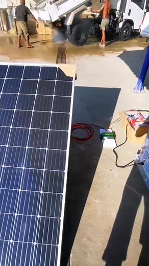 Our customer just tested our solar freezer — and the cooling performance is excellent! Stable temperature, fast cooling, perfect for off-grid shops and homes. Need reliable solar cold storage? Contact me anytime. ❄️🔆 whatsapp：https://wa.me/8613566349436 email：williamlvsunexsolar@gmail.com #solarfreezer #solarfreeze #offgridfreezer #offgridlife #solarpower #solarsolutions #africabusiness #africamarket #smallbusinessafrica #coldupanywhere #energysaving #solarfan #freezerbusiness #factoryprice #gl