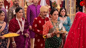 Mann AtiSundar • परिवार के खिलाफ जाकर RAJNI मां ने किया बहु RADHYA का स्वागत • Today Episode #Bts #mannatisundar #todayepisode #trending #viralshortepisode #newepisode | Telly Chingari