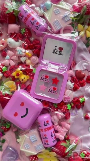 PRESALE STARTS RN: ASHLEY WILLIAMS x STARFACE 💌⭐