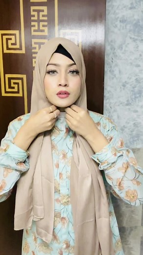 Islamic Fashion and Makeup Tutorial