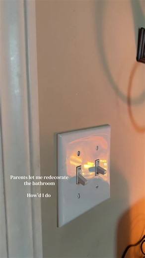 I hate sharing a bathroom with my brother 💔 clean lasts about five mins #foryou #fyp #raah #moots #redecorating