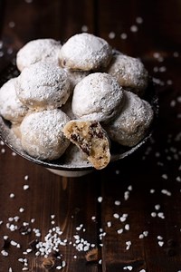 Swedish Pearl Sugar Snowball Cookies
