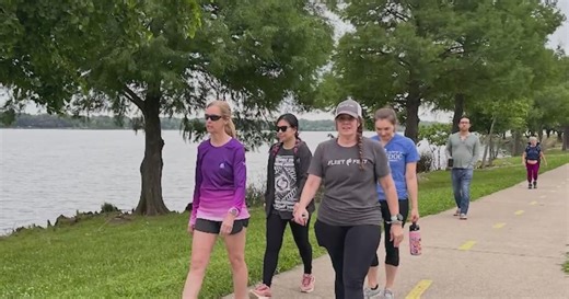 Dallas “Walk with a Doc” program combines exercise and mental health support