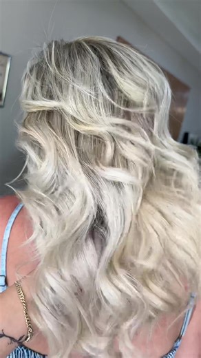 Alda tarushi (@aldah_studio)’s videos with original sound - ❦❧ 🎼 ❧❦