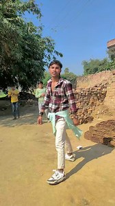 2M views · 54K reactions | देशी डांस वीडियो # #_post___insta___ #trendingreels #viralreels #reelsinstagram #_sort_video_ #reelviral #dancavideo #xxxtentacion #trendingvideo #tranding #trendingsongs | Govind Rajbhar | Facebook