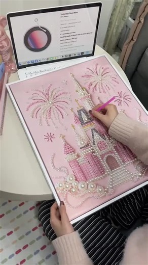 Unwind and craft dazzling textured art with this beginner-friendly DIY pearl painting kit 🧘‍♀️✨ — the perfect gift for anyone who adores pearls and cozy, rewarding me-time! 🎁💖