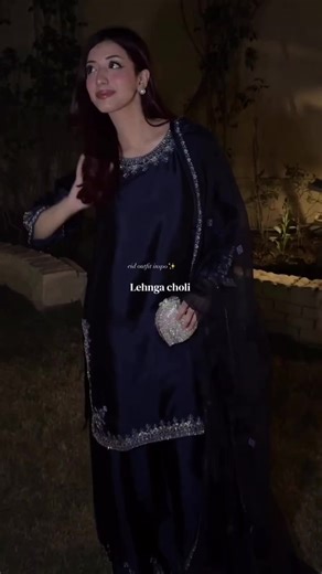 Custom Tailoring for Lehnga Choli: Worldwide Delivery