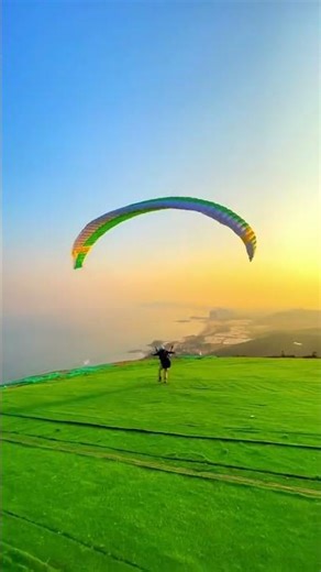 Flying High: My Paragliding Adventure Over Stunning Landscapes