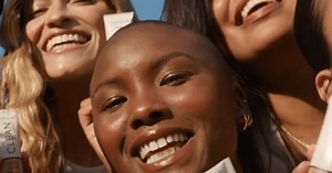 CoverGirl Looks to the Past as it Advertises for the Future