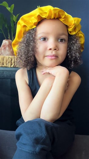 Behind the Seams: Twinning in Sunshine Yellow Bonnets
