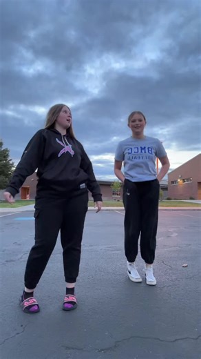 Summer ball is back!!🩷🩵#softball #fyp #dubs @Olivia Cordon