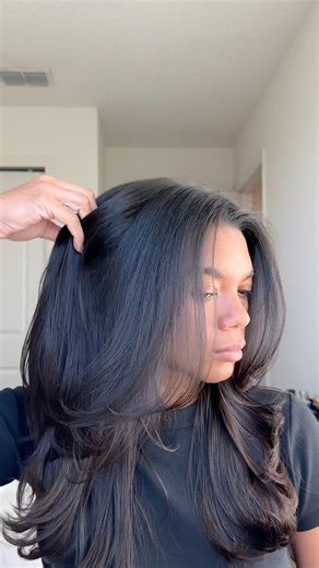 MIZANI on Instagram: "At home blowout, but make it effortless 🤍 Frizz-reducing, heat-protecting 25 Miracle Milk paired with lightweight, hydrating 25 Miracle Oil for hair that stays soft and in motion. #miraclemilk #mizani #texturedhaircare"