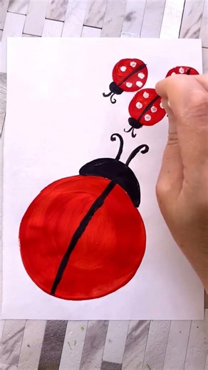 lady bug/ladybug drawing#art for beggines/art for kids/fun#drawing#ladybug #art#learnenglishphonics