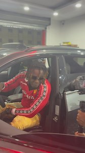 Le clip Disponible sur YouTube :https://youtu.be/WUpmty-Ieb8?si=uisG-QBr3583sNI7 Le sons sur les plateformes : https://onerpm.link/SansCalecon | Tchaikabo officiel