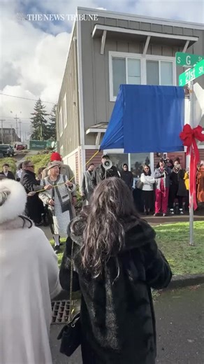 Tacoma renamed a section of South G Street as Curtis E. Montgomery Street, honoring Bishop Montgomery on what would have been his 93rd birthday. A respected spiritual leader and community builder, Montgomery served Greater Christ Temple Church as pastor for 50 years.