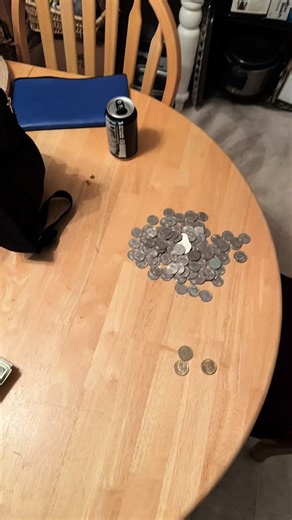 Collection from 3 claw machines and one honor box #smallbusinesstiktok #clawmachine #honor #fyp #vending