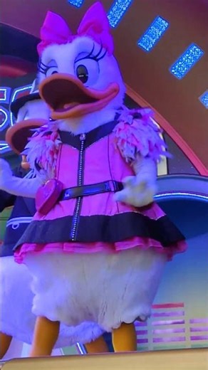 揺れてるおしり可愛い♡【2026/02/02】#ディズニー#CMB#クラブマウスビート