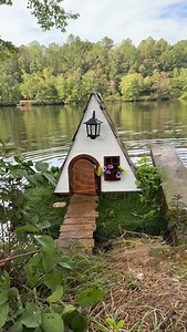 A tiny floating house for some very important ducks.🦆 | Lake Glen Haven