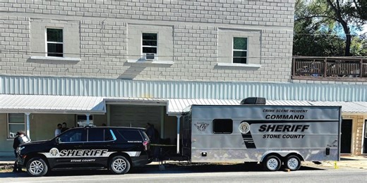 Deputies respond to suspected homicide in downtown Reeds Spring