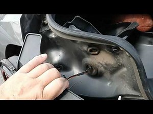 Ford Mustang Tail Light Removal and Replacement