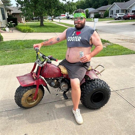 Bandit gets a job at The Game Store 😂🎮 | Copenhagen Bandit Official