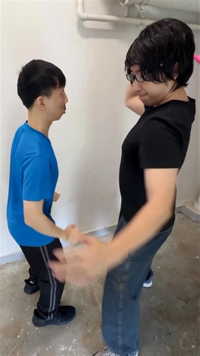 DnC walkers on Instagram: "Real self defense instruction #reels #explore #explorepage #boy #boys #man #men #love #fight #fighting #teaching #action #movement #combat #selfdefense #people #life #dncwalkers #relatable"