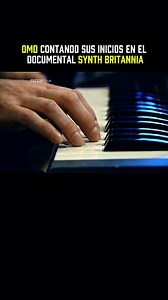 Del excelente documental Synth Britannia, los Orchestral Manoeuvres in the Dark (OMD), compuesto por Andy McCluskey y Paul Humphreys, comentando sus inicios y el synth con que grabaron Enola Gay de 1980. Dejo el link para ver el documental en español en el canal de suscriptores. | Dimartin Music