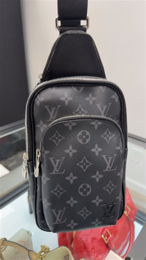 Jackie’s Vintage Vault | ✨LV Avenue Slingbag PM ✨ 🌟Excellent pre-owned condition 9.5/10 💎Monogram Eclipse coated canvas 💎Silver hardware 💎2025 date code : chip... | Instagram