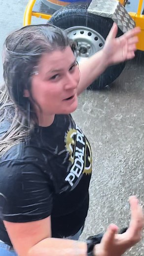 RAIN ⛈️ or SHINE 🌞 BABY, WE OUT HERE!! #pedalpub #partybike #pubcrawl #rainorshine