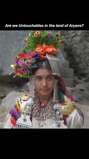 Soumil Agarwal | Travel on Instagram: "Malana is infamous for 2 things - 1 toh ye and doosra pata hi hai sabko 😜 But you won’t experience such behaviour in Ayan Valley where people also believe that they are descendants of Alexander 🔥 but is it true? Shot by: @insideout.fh #travelvlog #aryanvalley #ladakh"