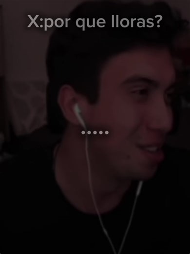 Abraham Lamenta La Muerte De Su Gato Grisáceo