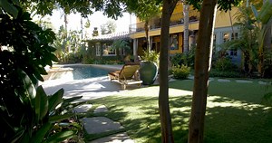 2520 Glendower Avenue, Los Angeles, CA 90027