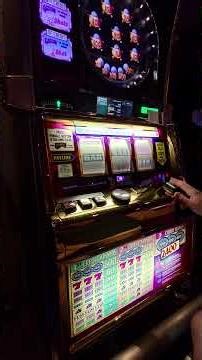 Big Win on High Limit Pinball Last Day in Vegas!!