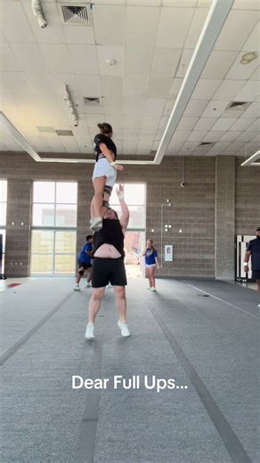 @Lys🥰 oops🤭 #cheer #cheerleading #fullups