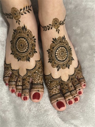 Elegant Simple Henna Designs for Every Occasion
