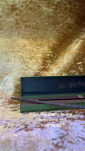 or should we say Ron? #dramione #valentinesday #bemyvalentine #harrypotter #harrypottershop #hermionegranger #dracomalfoy #dracotok #harrypotterwand