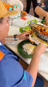 🔥 Ikan Bakar Semporna 🔥 Kalau kau rindu suasana makan seafood Sabah, sini tempatnya. Kami bakar ikan fresh dari laut sabah Ikan uji rasid & balawis , sotong, pari semua ada. Sambal kami bikin sendiri, pedas ngam-ngam, makan dengan nasi panas, putu & latok fresh sama lada limaunya kau rasa dulu baru kau tau! 📍 Lokasi kami di Kepong & Shah Alam 🕙 Buka setiap hari dari 12pm-12am 🛵 Order juga boleh guna GrabFood & ShopeeFood ,foodpanda Kalau kau di KL, tapi rindu makanan Sabah jangan tunggu, da