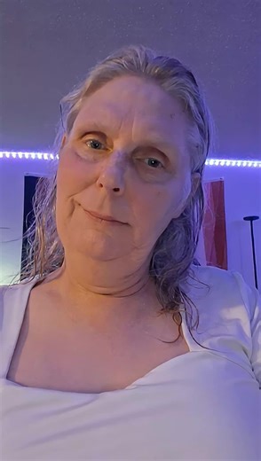 danielleadams79 (@danielleadams79)’s videos with Heartbreak Song - Trace Adkins