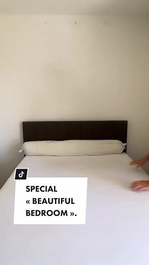 ✖️Comment obtenir une « Jolie Chambre », avec quelques objets deco : un cadre tryptique, des coussins, une parure de lit au ton neutre et le tour est joué. Alors, qu’en dites vous ? 🥰 #bedroomdecor #transition #chambre #chambreacoucher #pourtoi #fyp #fypシ #viral #bedroomideas #chambreaesthetic