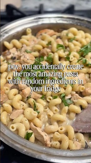 Creamy Garlic Chicken & Mushroom Pasta