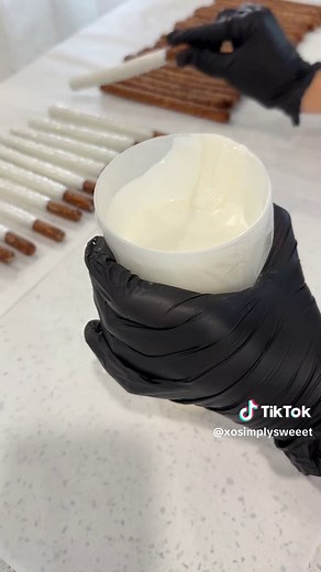 Chocolate Covered Pretzel Rod Hack Tutorial