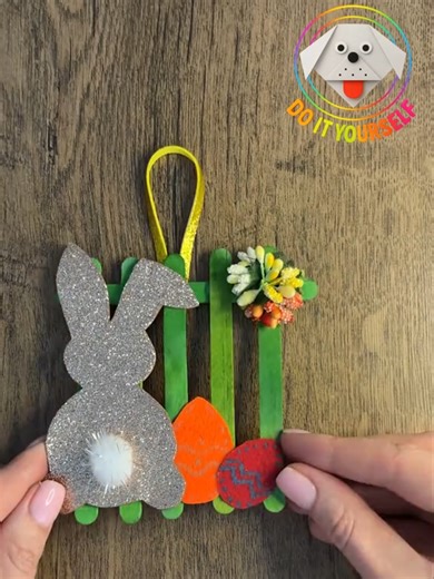 “The Cutest Easter Bunny Craft Ever 🐰 Easy DIY Gift Idea!” #craft_diy_life #doityourself Looking for a cute and easy Easter craft? 🐰 This adorable Easter Bunny DIY gift is made with simple materials and takes only a few minutes to create! Perfect for kids, family activities, classroom crafts, or Easter decorations. Add a ribbon and turn it into a sweet handmade Easter gift or ornament. The bunny, colorful eggs, and little carrot make it extra festive and fun! 🌸🥕 Try this easy craft and surpr