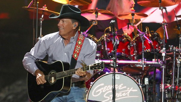 George Strait bringing his stadium tour to Colorado