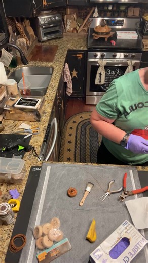 Let's use some little wood wheels I found in Hobby Lobby and make pumpkins. Gosh these are so primitive. | The Silver Farmhouse