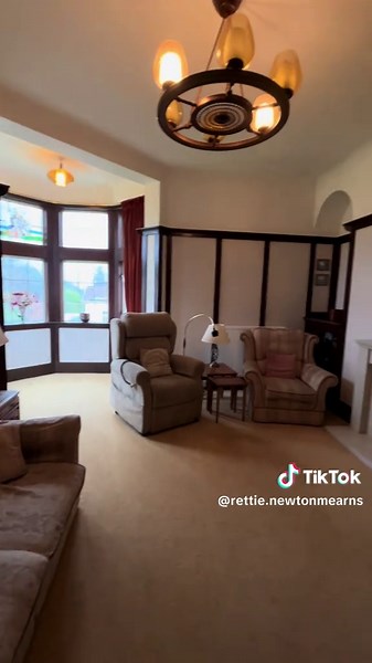 A fantastic opportunity 👀 📍 Ayr Road, Newton Mearns. This ‘one-off’ three/four bedroom detached home has not come to market in over 40 years! 🏡 A substantial plot with a great opportunity to extend, develop or modernise ⭐️. #propertytour #property #development #newtonmearns #rettie #opportunity #iconic #glasgow #comingsoon #sneakpeek #fyp #Scotland #newlaunch #familyhome #housetour #walkthrough #renovation